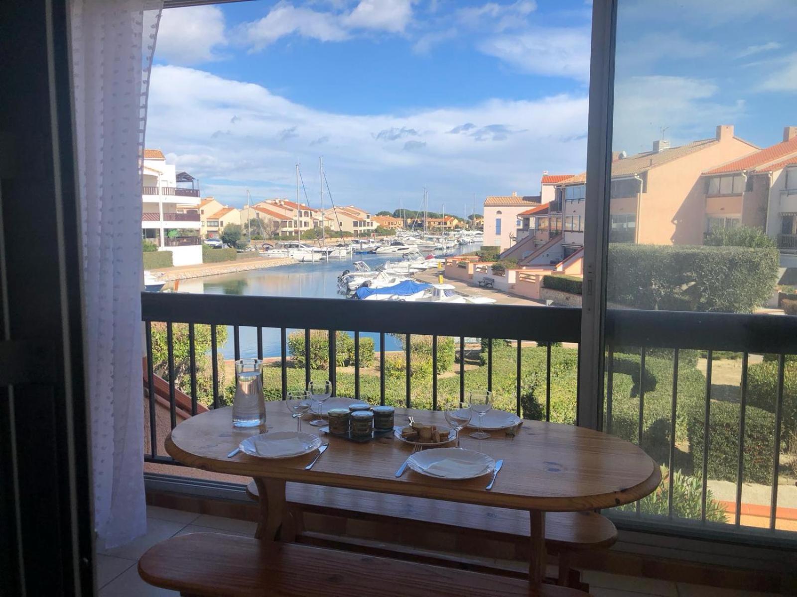 Hispaniola, Avec Vue Sur La Marina Et Parking Prive Saint-Cyprien Kültér fotó