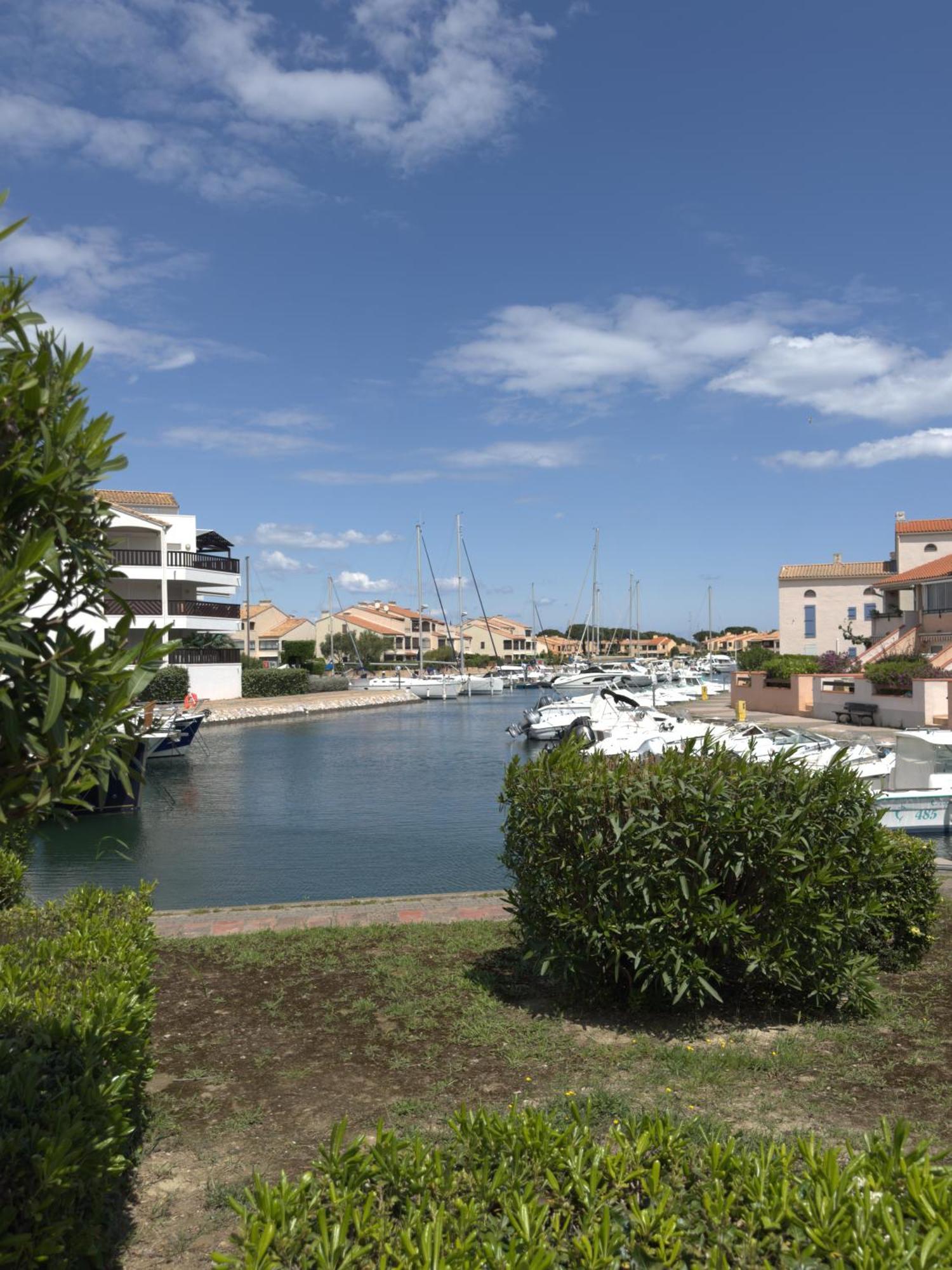 Hispaniola, Avec Vue Sur La Marina Et Parking Prive Saint-Cyprien Kültér fotó